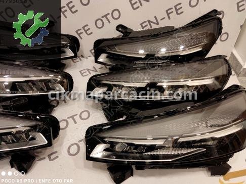 Renault Clio Sağ Ön Far 202320242025 çıkma parça