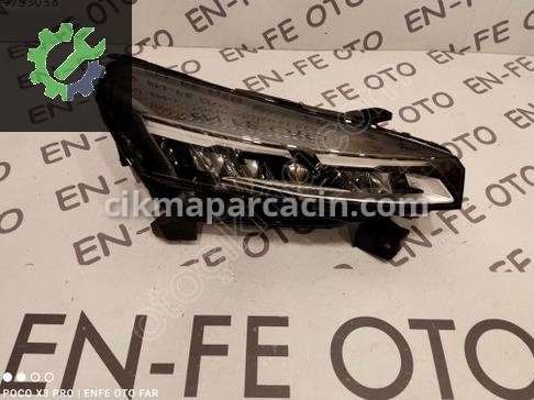 Renault Clio Sağ Ön Far 202320242025 çıkma parça