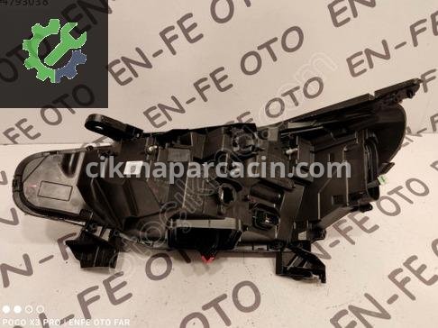 Renault Clio Sağ Ön Far 202320242025 çıkma parça
