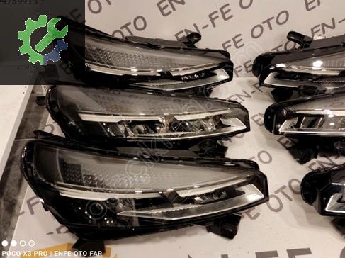 Renault Clio Far Camı LED20232024 çıkma parça