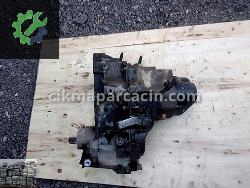 Renault Clio Şanzıman Komple çıkma parça