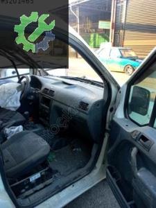 Connect 04 10 model sağ arka kapı (sonradan açma) dolu çıkma