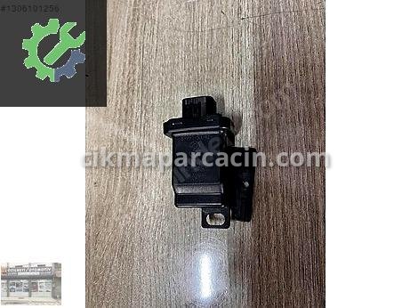 Toyota Auris Sağ Kapı çıkma parça