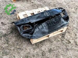 corolla arka bagaj kapagı