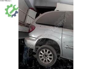 Chrysler Voyager Orijinal Çıkma Arka Çamurluk