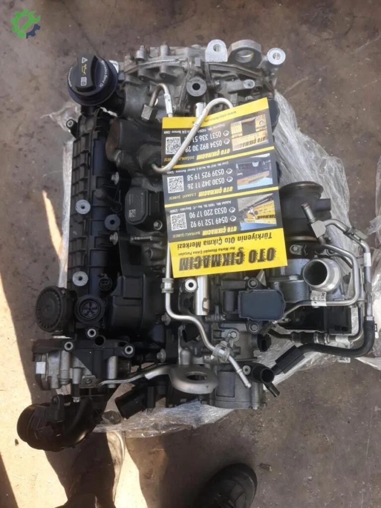 Mercedes-Benz CLA Sandık Motor çıkma parça