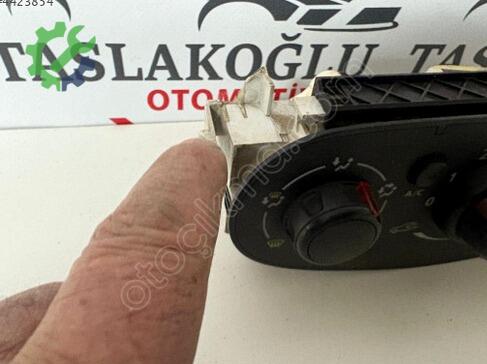 Dacia Dokker Klima Kontrol Paneli çıkma parça