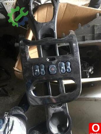 Dacia Duster Cam çıkma parça