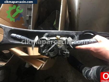 Dacia Duster Silecek Kolu çıkma parça