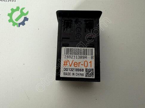 Dacia Sandero Multimedya 280231389R çıkma parça