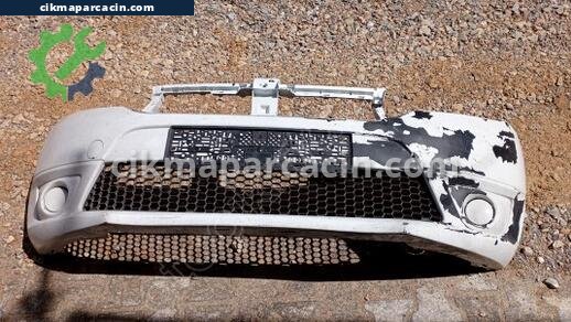 Dacia Sandero Ön Tampon çıkma parça