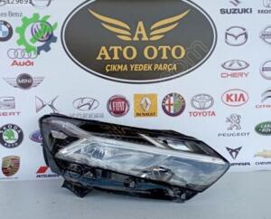 Dacia Sandero 2023 Çıkma Far Sağ
