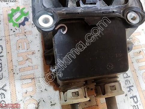 Renault Clio 9617743 çıkma parça