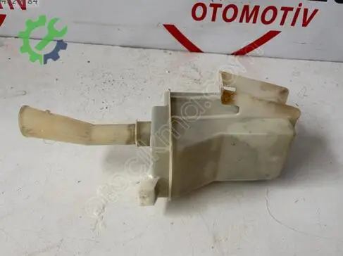 Daewoo Nubira Silecek Suyu Deposu çıkma parça