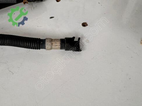 Daewoo Nubira Yakıt Dolum Borusu çıkma parça