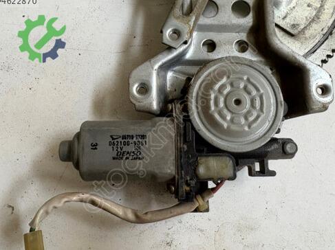 Daihatsu Sirion Sağ Ön Kapı 0621009051 çıkma parça