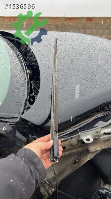 Volkswagen Touareg Kapı Çıtası çıkma parça