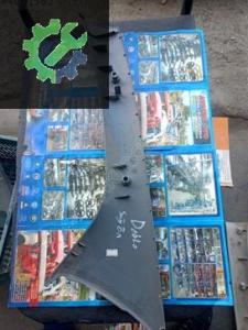 Doblo ön cam sağ ön direk plastiği