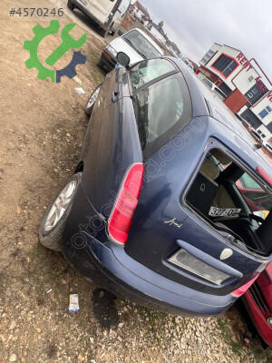 Lancia Ypsilon Torpido çıkma parça