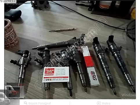 Mitsubishi Carisma Enjeksiyon Beyni çıkma parça