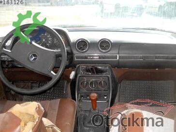 Mercedes-Benz 230 MP3 Çalar çıkma parça
