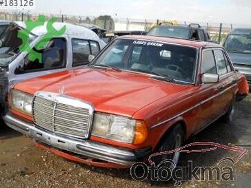 Mercedes-Benz 230 MP3 Çalar çıkma parça