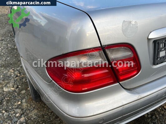 Mercedes-Benz C Serisi Stop çıkma parça