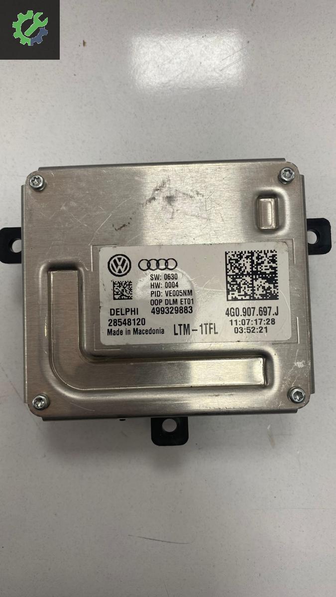 Audi S Serisi Far Beyni çıkma parça