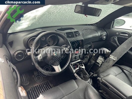 Alfa Romeo GT Torpido çıkma parça