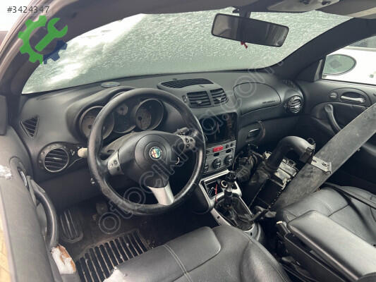 Alfa Romeo GT Torpido çıkma parça