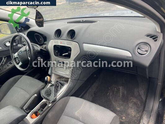 Ford Mondeo Torpido çıkma parça