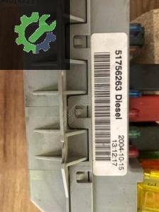 Fiat Doblo 1.3 sigorta kutusu tablası 51756263