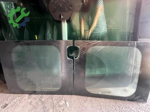 Fiat Ducato Bagaj Camı çıkma parça