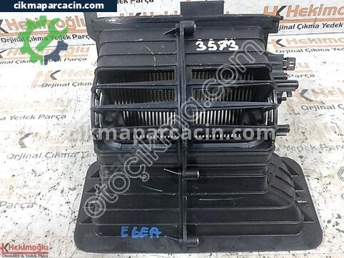 Fiat Egea Kalorifer çıkma parça