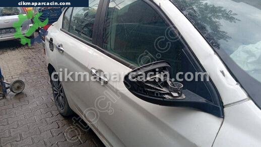 Fiat Egea Sağ Ön Kapı çıkma parça