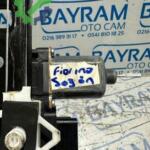 Sağ Ön Kapı Camı Fiat Fiorino Çıkma