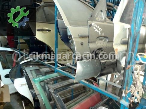 Fiat Linea Sağ Arka Kapı çıkma parça