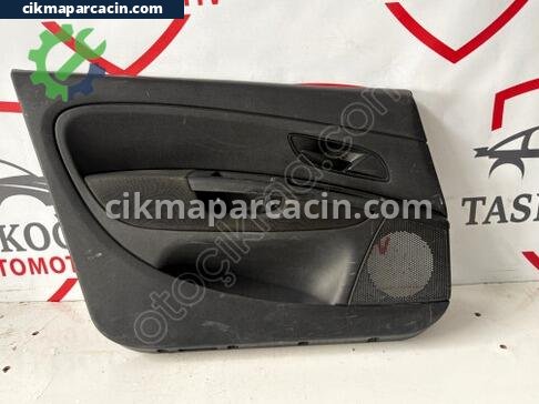Fiat Linea Kapı Döşemesi çıkma parça