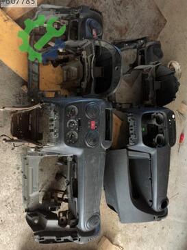 Fiat Fiorino Göğüs çıkma parça