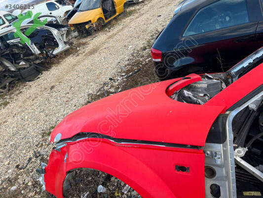 Audi TT Kaput çıkma parça