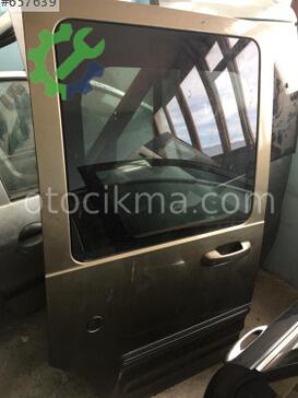 Ford Tourneo Connect Kapı çıkma parça