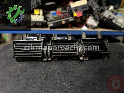 Ford Tourneo Connect Havalandırma Izgaraları çıkma parça