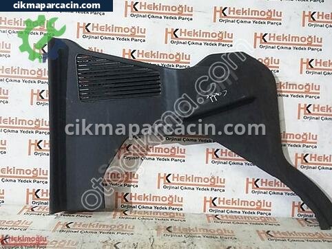 Ford Tourneo Courier Arka Çamurluk çıkma parça