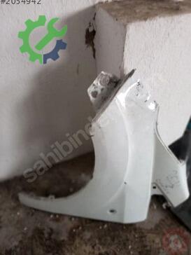 Ford Tourneo Courier Çamurluk çıkma parça