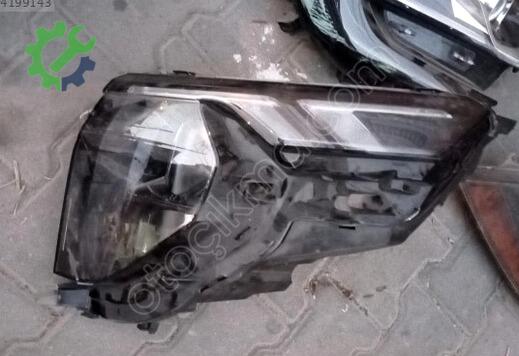 Ford Tourneo Courier Far çıkma parça