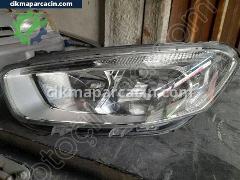 Ford Tourneo Courier Far çıkma parça