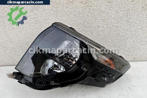 Ford Tourneo Courier Far çıkma parça
