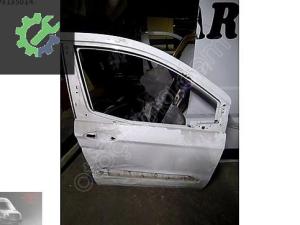 Ford Courier Sağ ön kapı