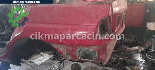 Ford Escort Arka Çamurluk çıkma parça