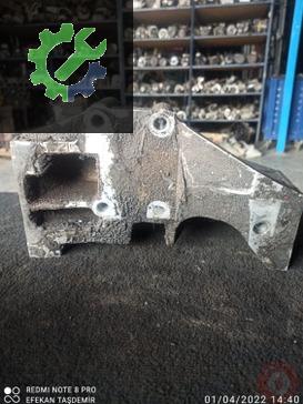 Ford Escort Motor Braketi çıkma parça